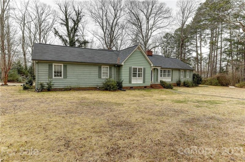 Property image 3 at 95 Woodland Drive, York, SC 29745
