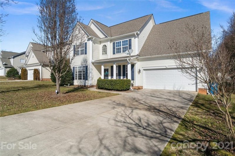 Property image 2 at 1450 Doan Ogden Court, Hickory, NC 28602