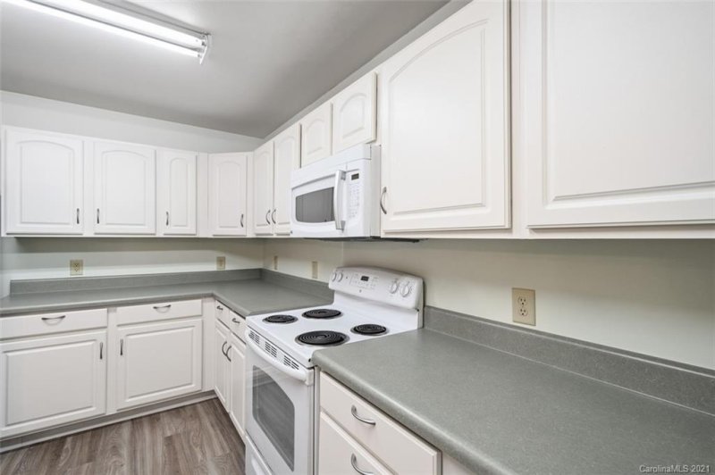 Property image 4 at 3227 Deshler Morris Lane, Charlotte, NC 28216