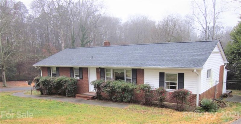 Property image 3 at 102 Lakeview Drive, Belmont, NC 28012