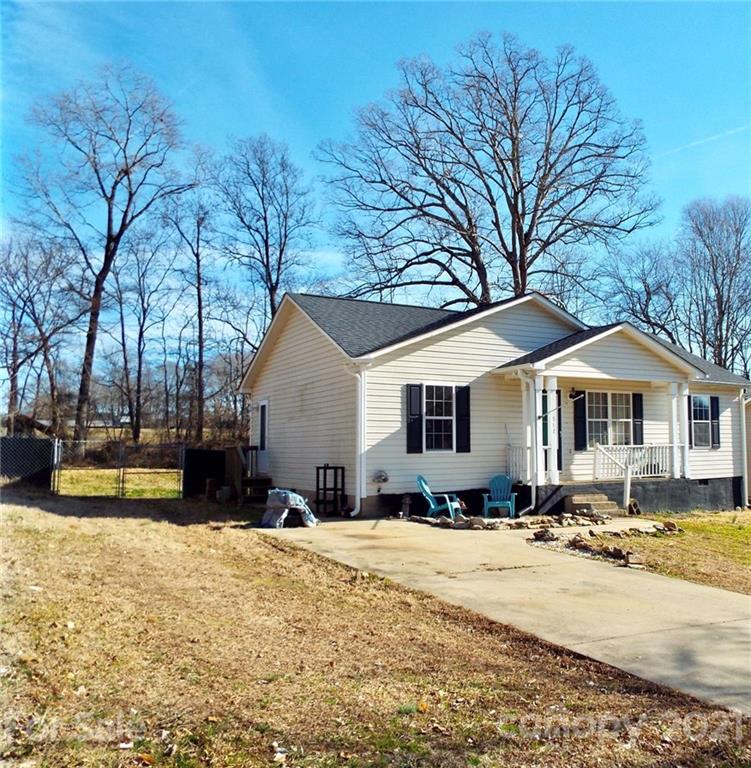 Property image 3 at 512 Willow Road, Salisbury, NC 28147