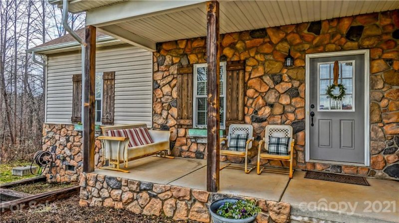 Property image 2 at 132 Logan Ridge Drive, Statesville, NC 28677