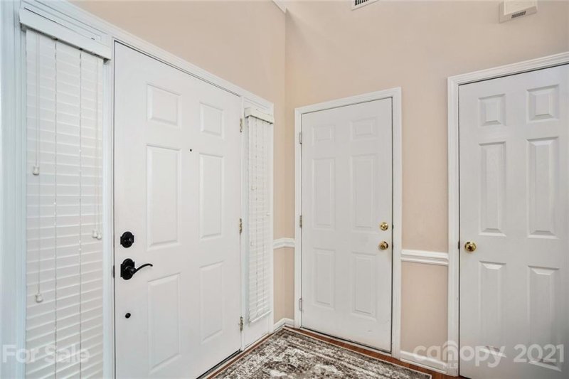 Property image 4 at 8706 Huntland Court, Charlotte, NC 28277