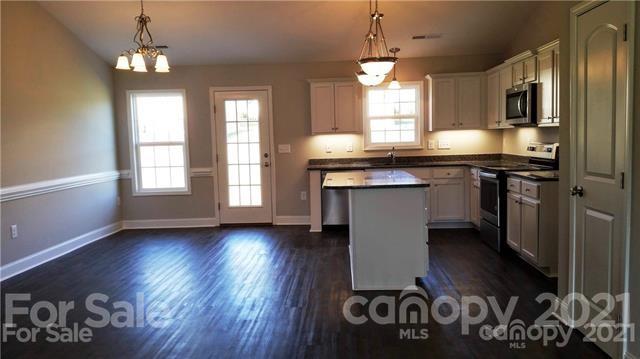 Property image 2 at 617 Scarlet Leaf Lane, Oakboro, NC 28129