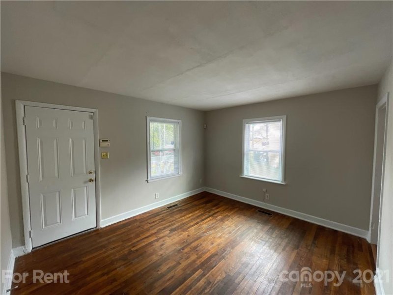 Property image 4 at 1103 Mcarthur Avenue, Charlotte, NC 28206
