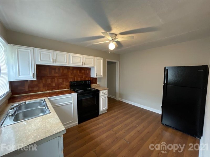 Property image 5 at 1103 Mcarthur Avenue, Charlotte, NC 28206