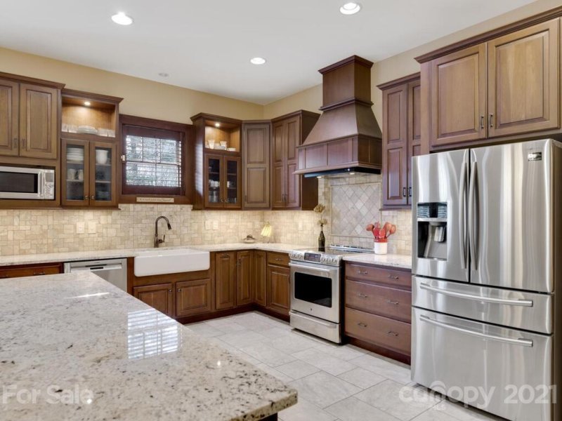 Property image 2 at 115 Cape Martin Circle, Hendersonville, NC 28791