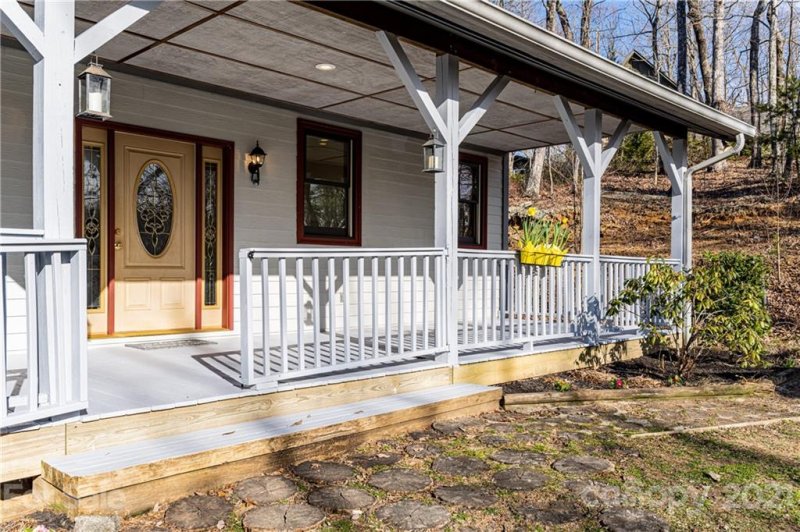 Property image 5 at 274 Table Rock Drive, Saluda, NC 28773