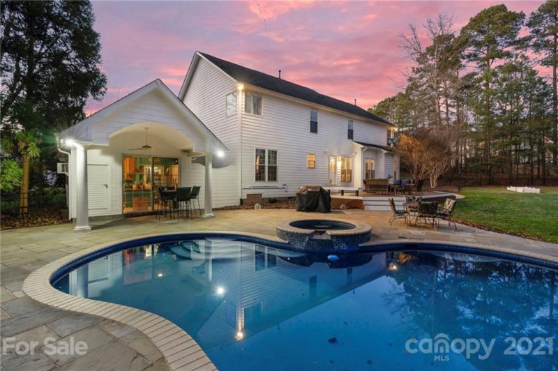 Property image 2 at 10440 Foxdale Court, Charlotte, NC 28277