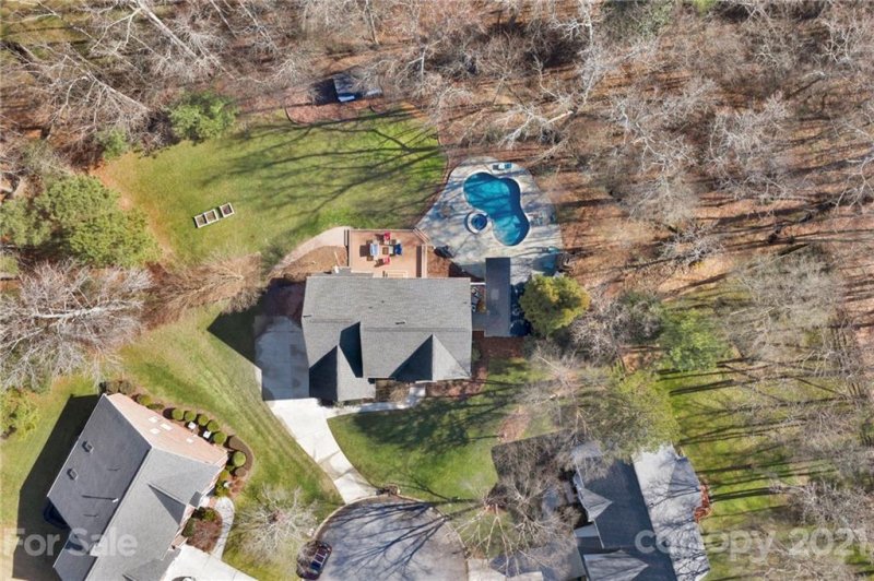 Property image 5 at 10440 Foxdale Court, Charlotte, NC 28277