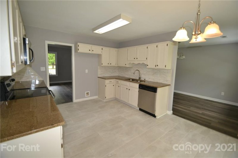 Property image 4 at 1774 Knights Drive, Denver, NC 28037