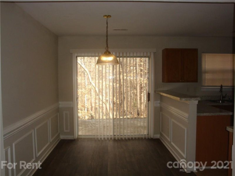 Property image 3 at 5534 Stone Bluff Court, Charlotte, NC 28214