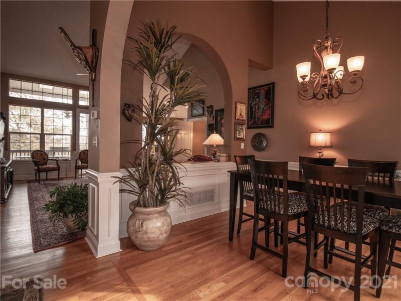 Property image 2 at 102 Silverrod Lane, Asheville, NC 28803