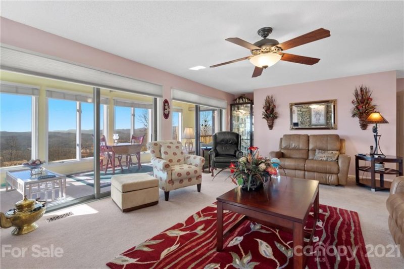 Property image 5 at 1201 Fleetwood Plaza, Hendersonville, NC 28739