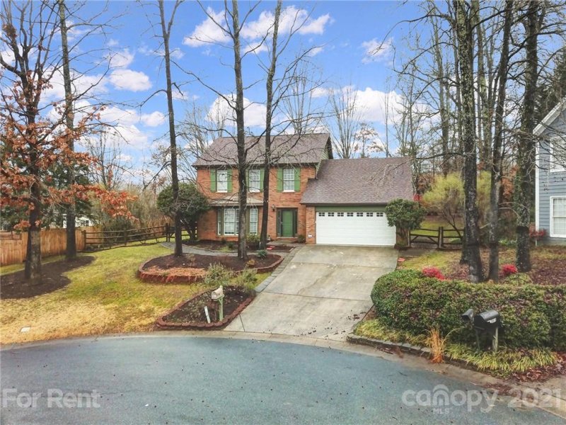 Property image 3 at 9911 Manbey Court, Charlotte, NC 28269