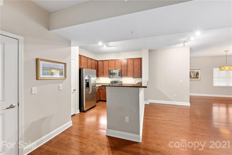 Property image 3 at 721 Governor Morrison Street, Charlotte, NC 28211