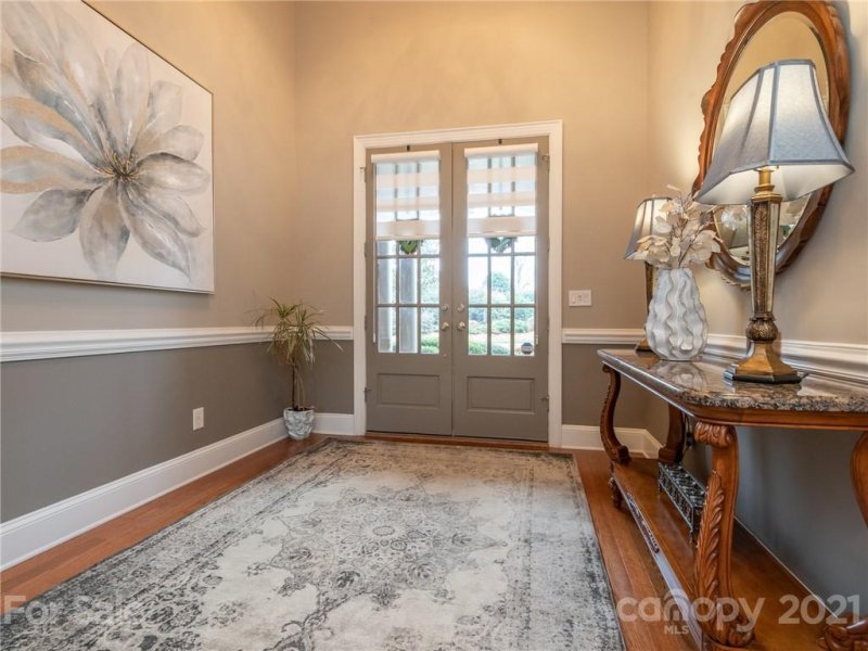 Property image 3 at 11760 Easthampton Circle, Charlotte, NC 28277