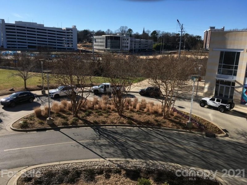 Property image 5 at 1133 Metropolitan Avenue, Charlotte, NC 28204