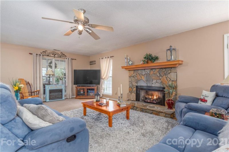 Property image 3 at 121 Cobblestone Drive, Waynesville, NC 28786