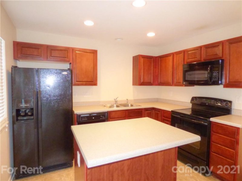 Property image 3 at 3313 Wymering Road, Charlotte, NC 28213