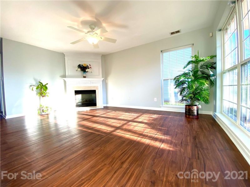 Property image 4 at 11026 Treebranch Drive, Charlotte, NC 28216
