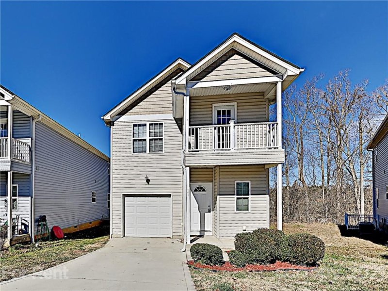 141 High Bluff Circle