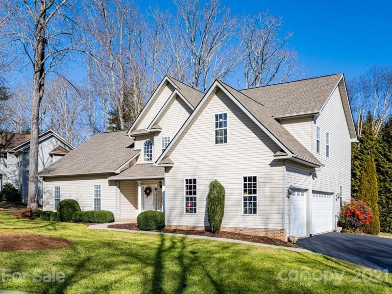 Property image 2 at 39 Helen Holcombe Way, Candler, NC 28715