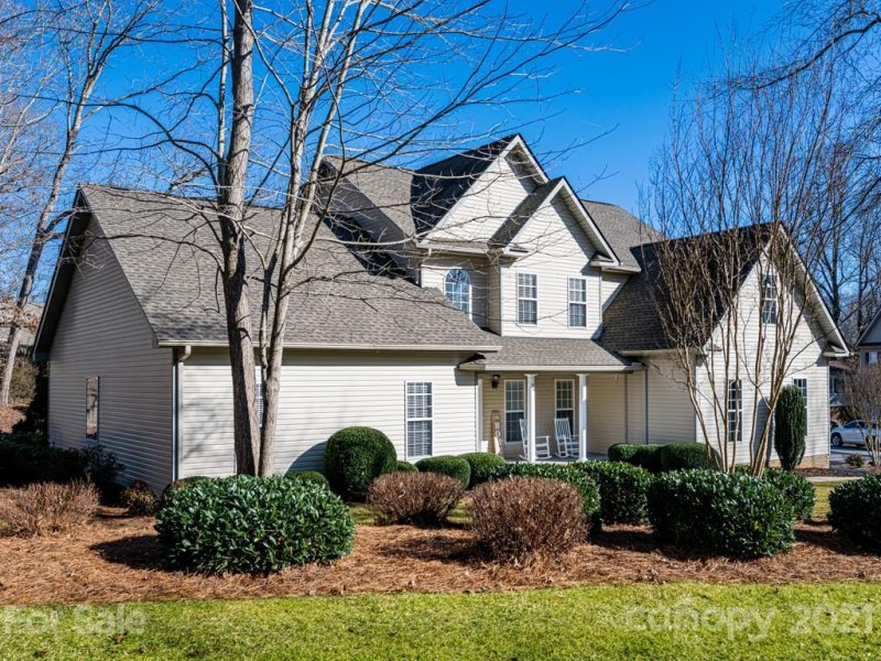 Property image 3 at 39 Helen Holcombe Way, Candler, NC 28715