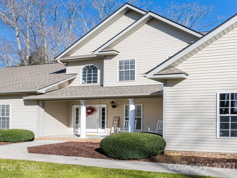 Property image 4 at 39 Helen Holcombe Way, Candler, NC 28715