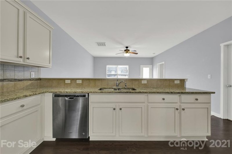 Property image 5 at 423 Battery Circle, Clover, SC 29710