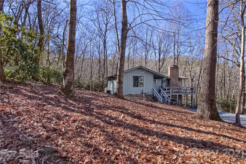 Property image 4 at 2 Bear Rock Loop Road, Hendersonville, NC 28739