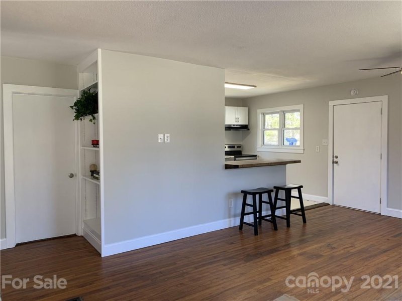 Property image 2 at 405 Caribou Road, Asheville, NC 28803