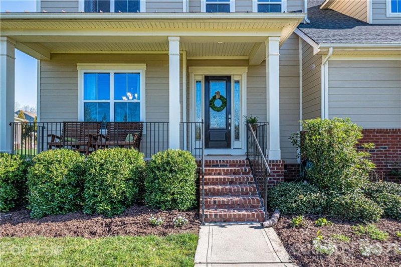 Property image 2 at 290 Monteray Oaks Circle, Fort Mill, SC 29715