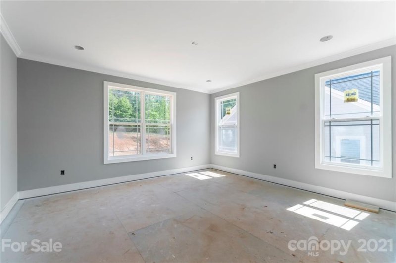 Property image 5 at 3920 13th Street, Hickory, NC 28601