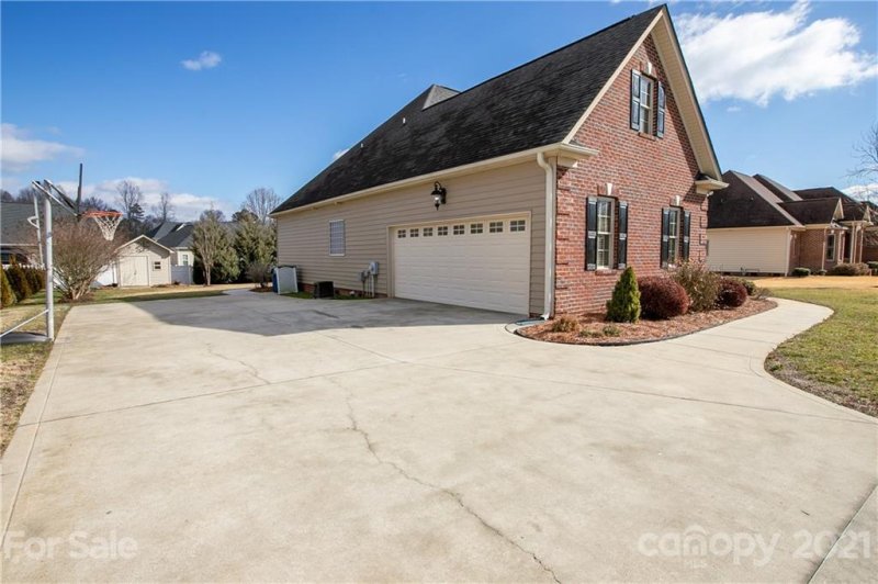 Property image 4 at 105 Chappie Drive, Mount Holly, NC 28120