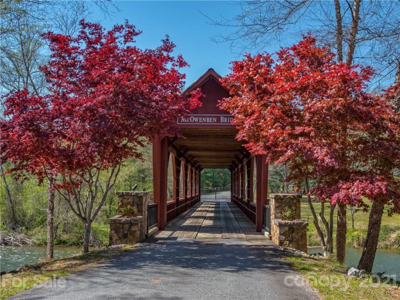 Property image 3 at 675 Mcowenben Pass, Lake Lure, NC 28746