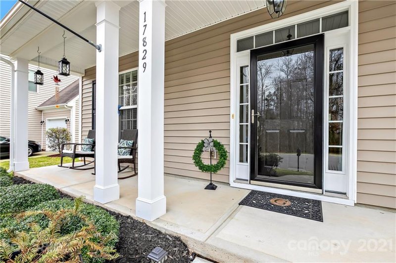 Property image 3 at 17829 Train Station Drive, Huntersville, NC 28078