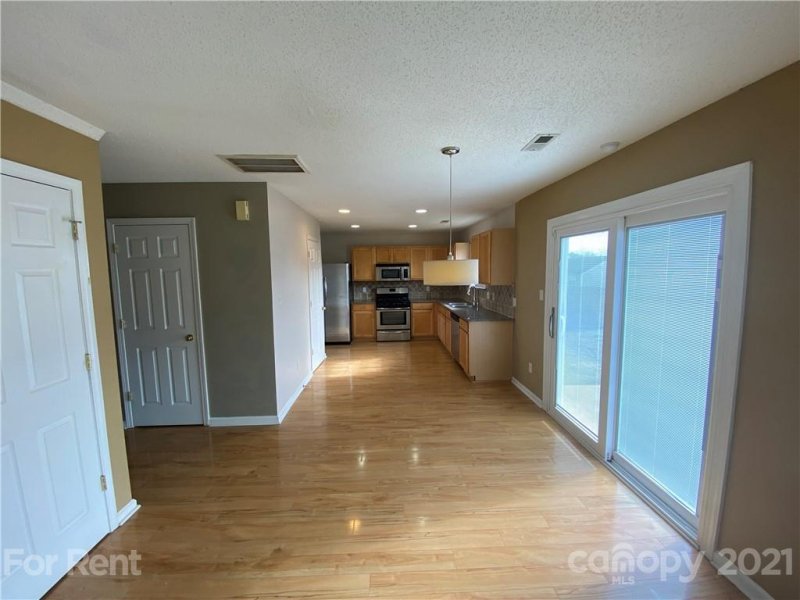 Property image 5 at 5133 Avening Court, Charlotte, NC 28215