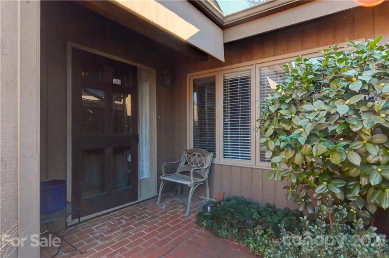 Property image 4 at 5009 Sunningdale Court, Charlotte, NC 28226