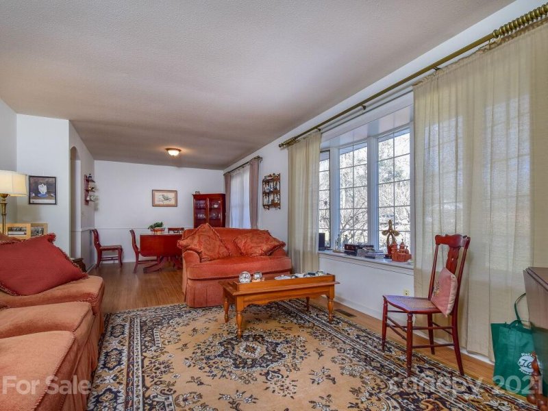 Property image 4 at 3083 Napier Drive, Hendersonville, NC 28792