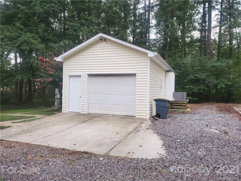 Property image 3 at 3809 Harrisburg Drive, Harrisburg, NC 28075