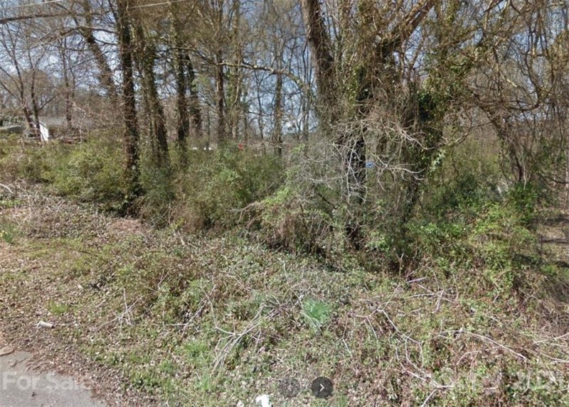 Property image 2 at 2711 Ashe Avenue, Newton, NC 28658