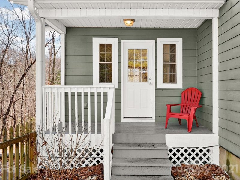 Property image 3 at 348 Big Raven Lane, Saluda, NC 28773