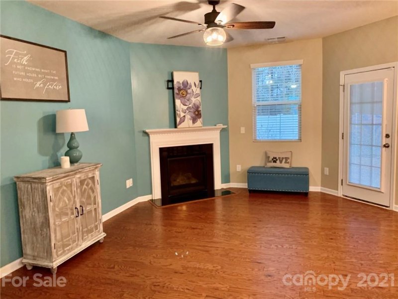 Property image 4 at 8031 Scarlet Oak Terrace, Fort Mill, SC 29707