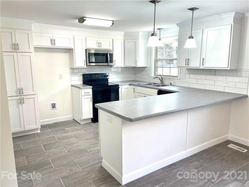 Property image 5 at 2157 Frye Avenue, Hickory, NC 28602