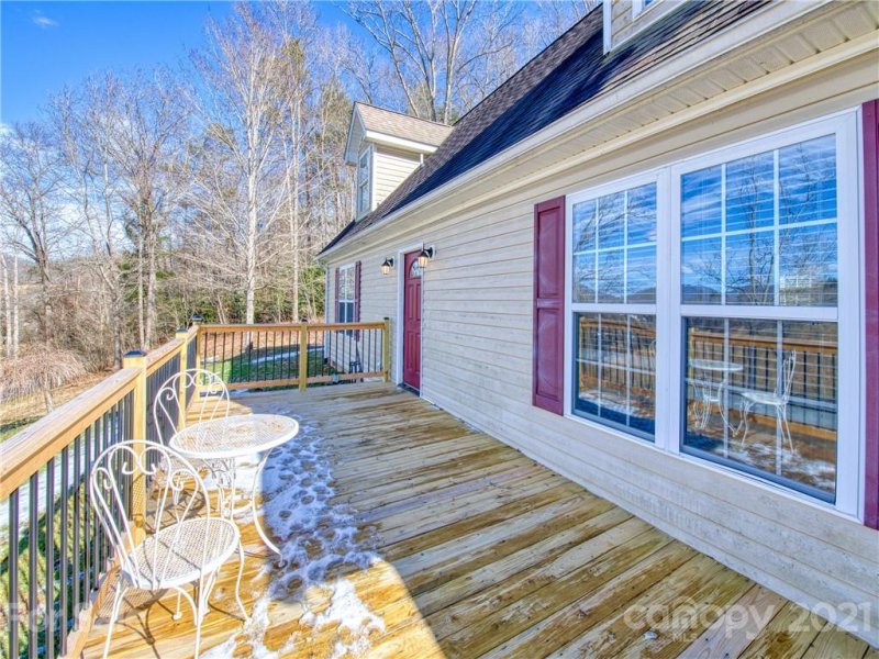 Property image 4 at 11 Peaceful Lane, Clyde, NC 28721