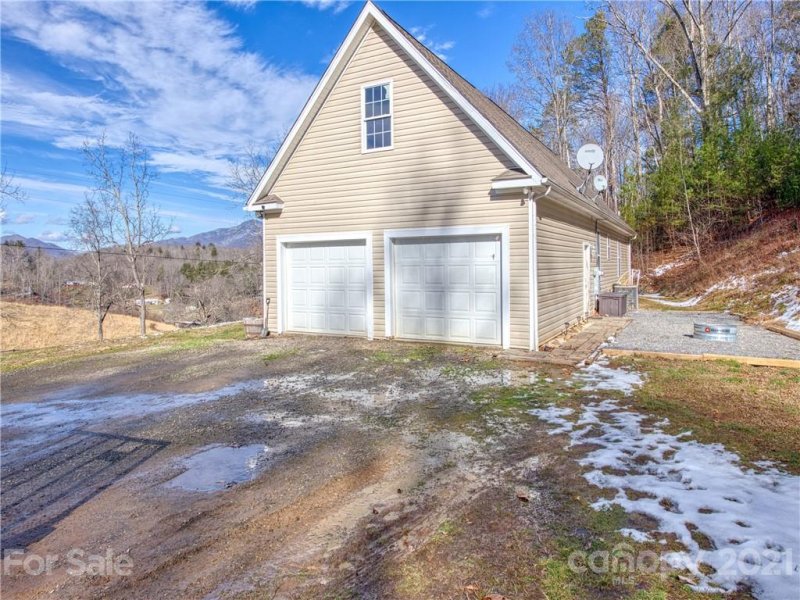 Property image 5 at 11 Peaceful Lane, Clyde, NC 28721