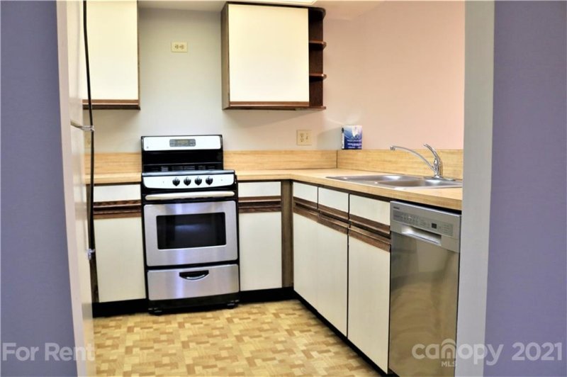 Property image 4 at 1847 J Julian Lane, Charlotte, NC 28208