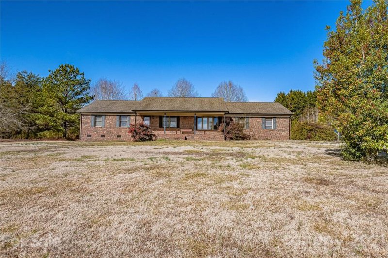 3399 Mason Spring Drive