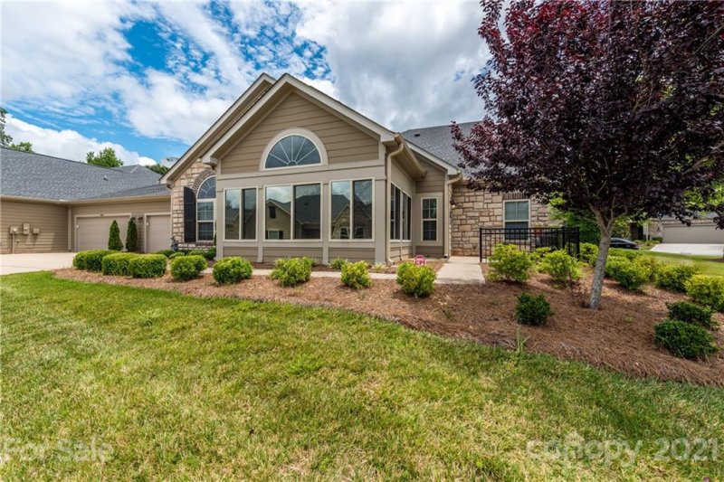 4949 Polo Gate Boulevard